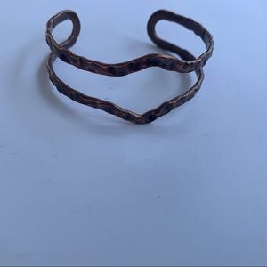 Gold bracelet
